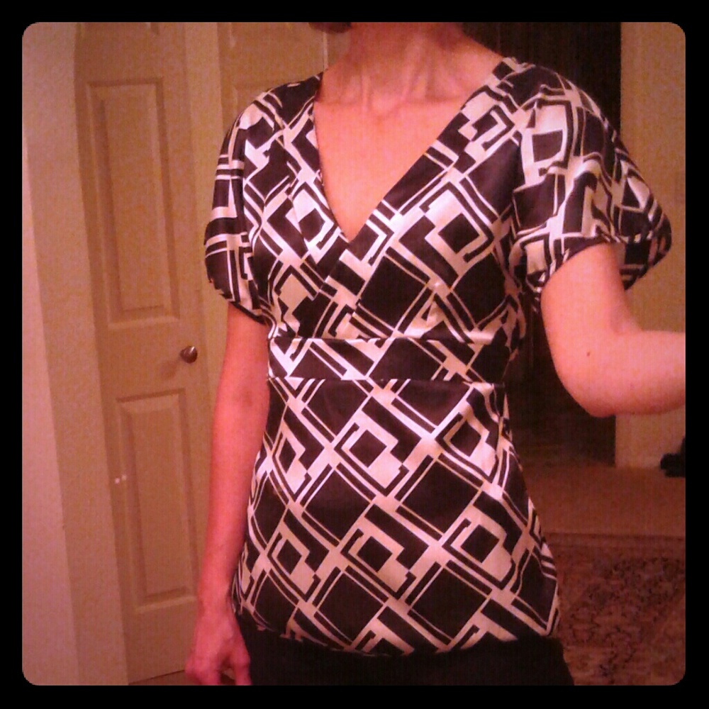 Short sleeve silk blouse
